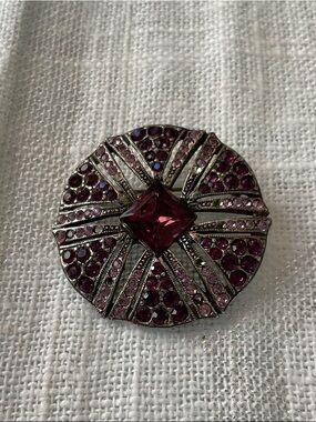 Vintage-Inspired Purple Crystal Brooch Pin